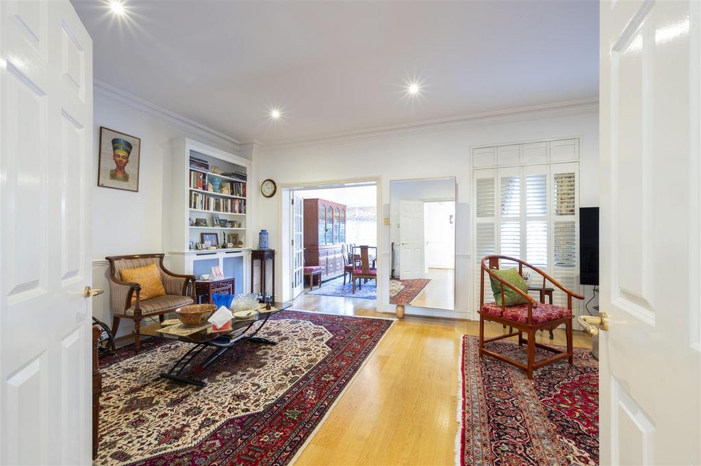 5 Rydon Mews,8.jpg