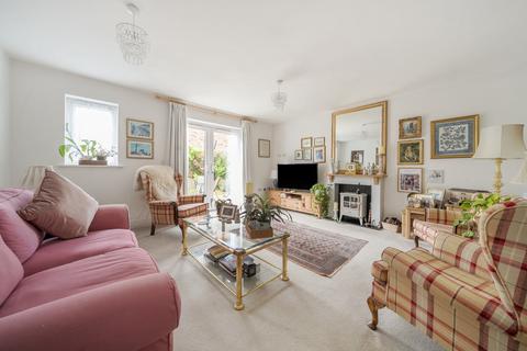 2 bedroom bungalow for sale, Magnolia Drive, Alfold, GU6