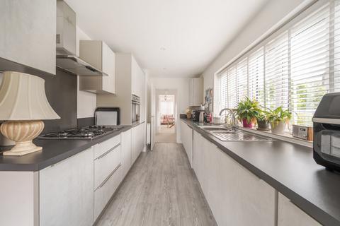 2 bedroom bungalow for sale, Magnolia Drive, Alfold, GU6
