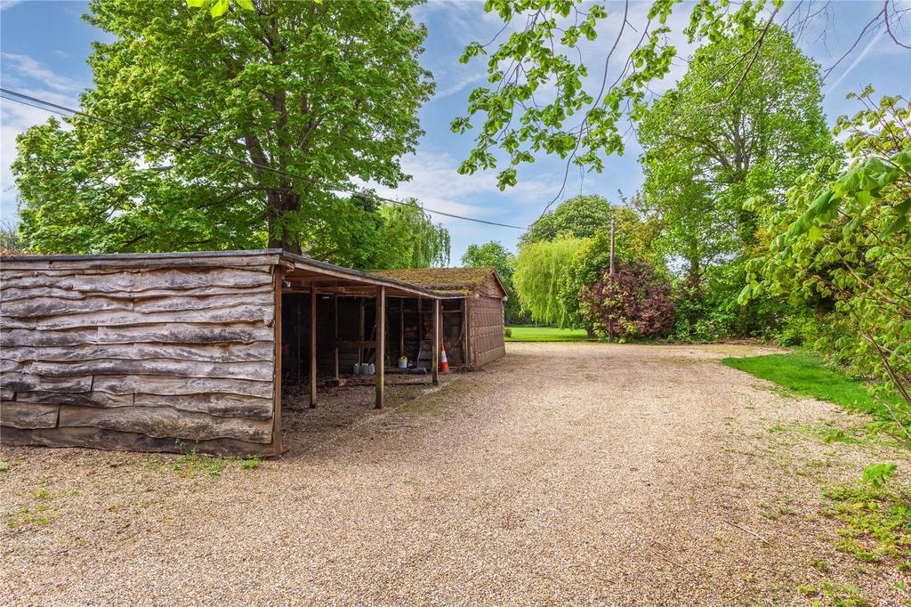 Garages & Parking