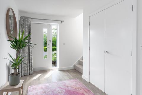 11 Overhill Close, Trumpington, Cambridge, CB2 9FE