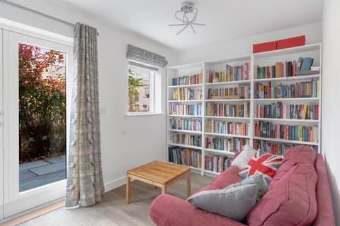 11 Overhill Close, Trumpington, Cambridge, CB2 9FE