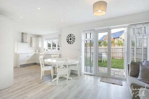 3 bedroom detached house for sale, Highfield Close, Harlow CM17