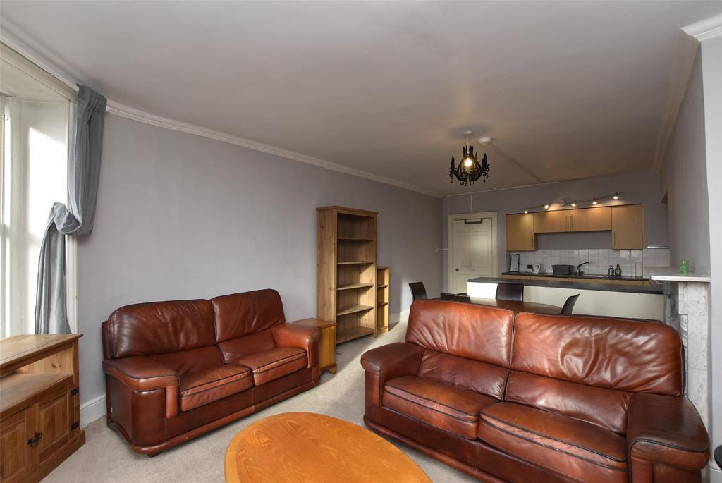 Kitchen/Living Room