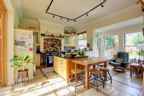 6 bedroom semi-detached house for sale, Newland Park, Hull