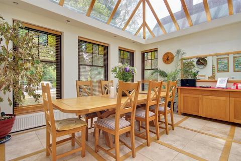 6 bedroom semi-detached house for sale, Newland Park, Hull