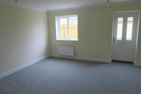 3 bedroom semi-detached house to rent, Sloe Gardens, Ely CB6