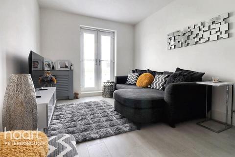 2 bedroom flat for sale, Berrington View, Hampton Gardens