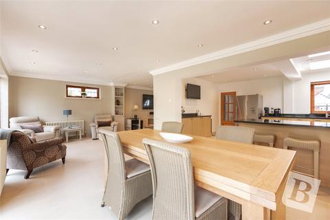 47 Cranham Gardens, Upminster, RM14 1JQ