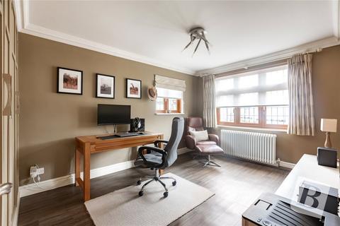 47 Cranham Gardens, Upminster, RM14 1JQ