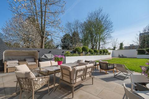 6 bedroom detached house for sale, London W5