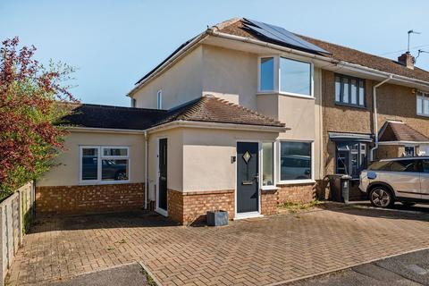 3 bedroom end of terrace house to rent, Forest Road, Windsor, SL4