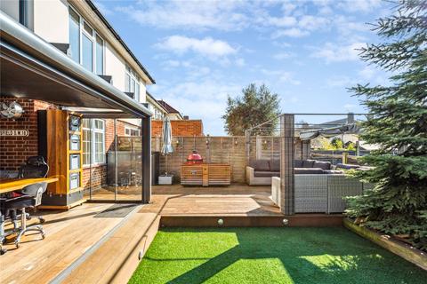 118 Godley Road, London, SW18 3HE