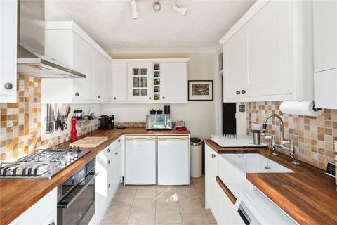 118 Godley Road, London, SW18 3HE