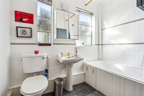 118 Godley Road, London, SW18 3HE
