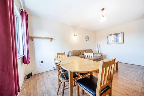 undefined, Wood Street, Walthamstow, London, E17