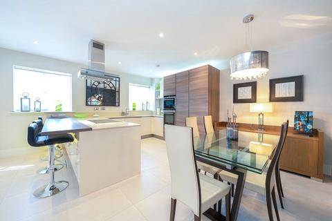 2 bedroom apartment for sale, Saxby Court, Aldenham Road, Hertfordshire WD23