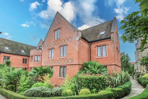 Albert Court, The Galleries, Warley, Brentwood