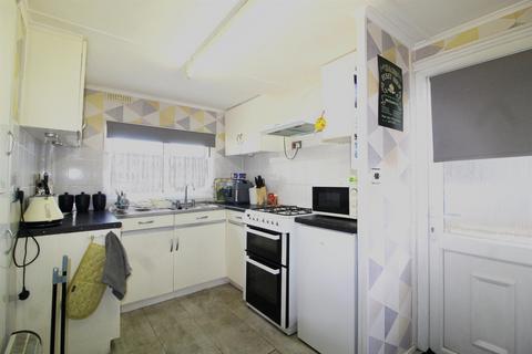 2 bedroom mobile home for sale, Barnet Road, Barnet EN5