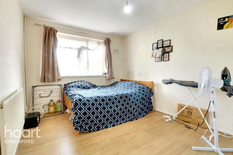 2 bedroom maisonette for sale, Dormers Wells Lane, Southall