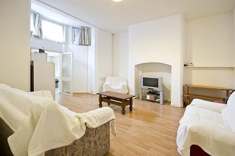 1 bedroom ground floor flat to rent, Forest Road West, Nottingham NG7