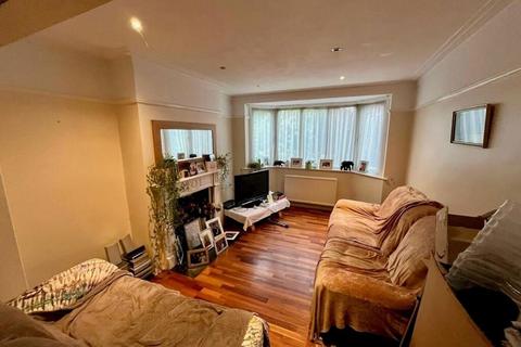 237 Waltham Way, London, E4 8AQ