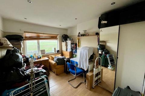 237 Waltham Way, London, E4 8AQ