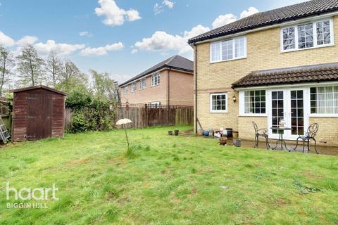31 Dowding Road, Biggin Hill, Westerham, TN16 3BG