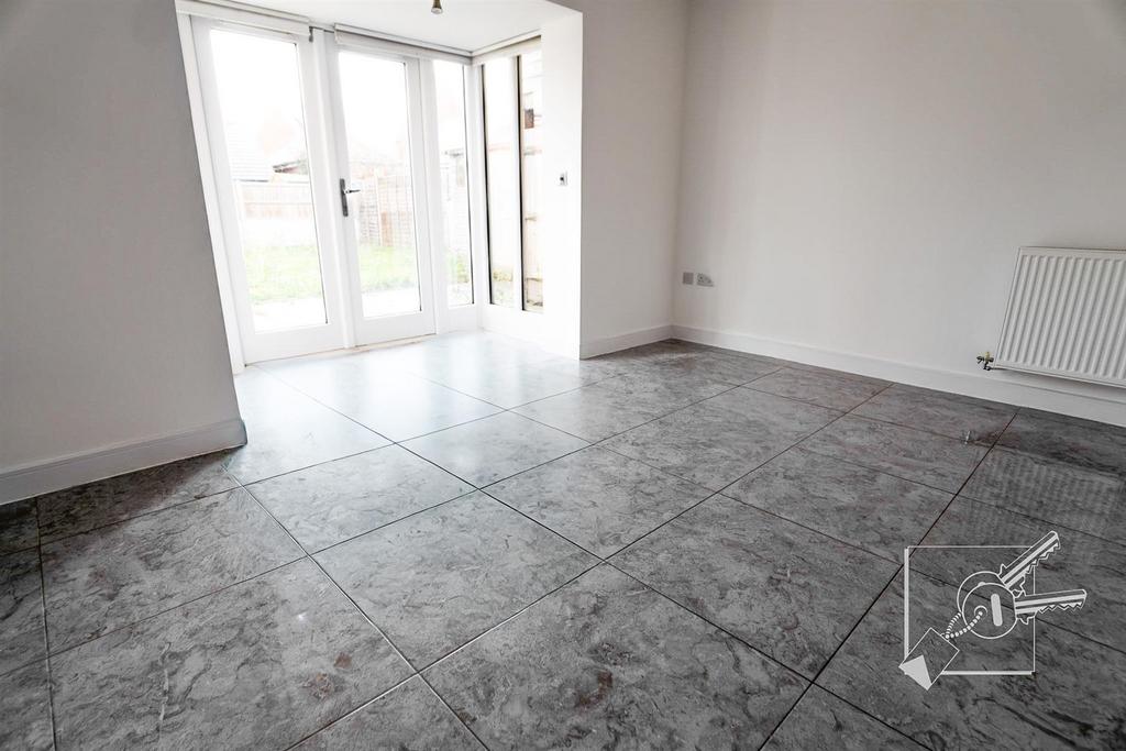Living/Dining Room