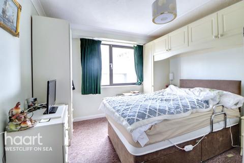 1 bedroom flat for sale, Gordon Place, Southend-On-Sea