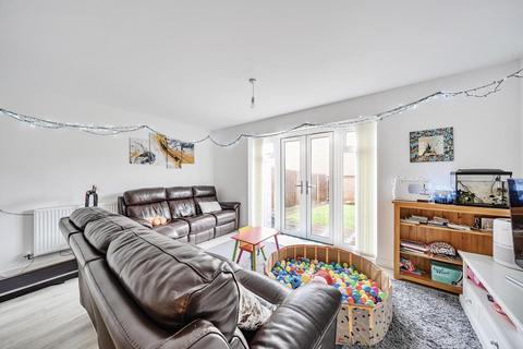 67 Nightingale Way, Reading, RG30 1FF