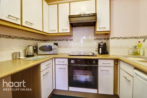 1 bedroom flat for sale, Gordon Place, Southend-On-Sea