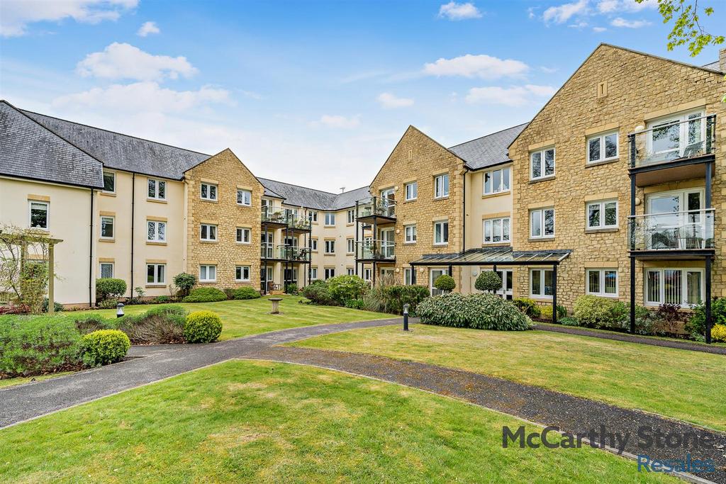 Holmcroft Court