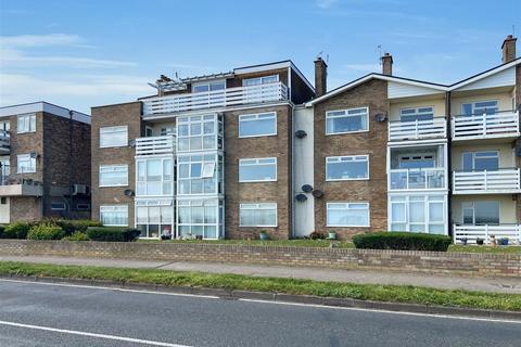 2 bedroom flat for sale, Kings Parade, Holland-On-Sea CO15