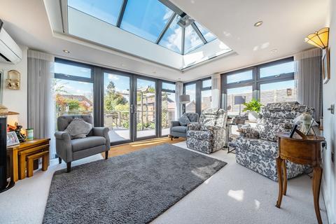 33 Keston Avenue, Coulsdon, CR5 1HP