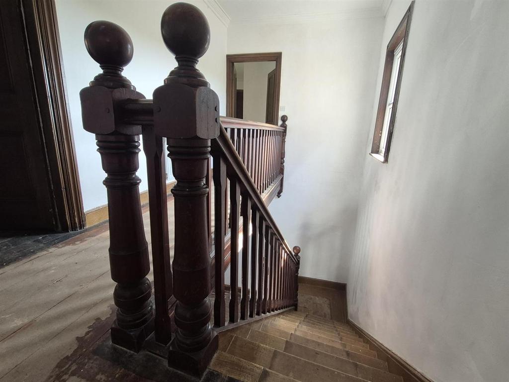 First floor landing