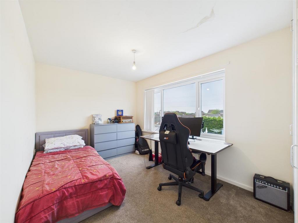 Bed 2 - 2.jpg