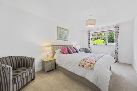 15a Arnhill Road, Gretton, Corby, NN17 3DN