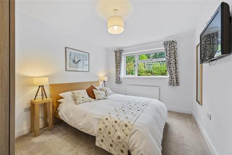 15a Arnhill Road, Gretton, Corby, NN17 3DN