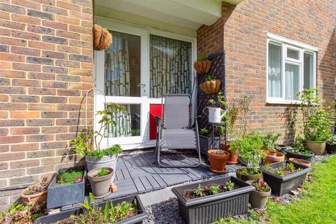 2 bedroom flat for sale, Jupps Lane, Goring-By-Sea, Worthing