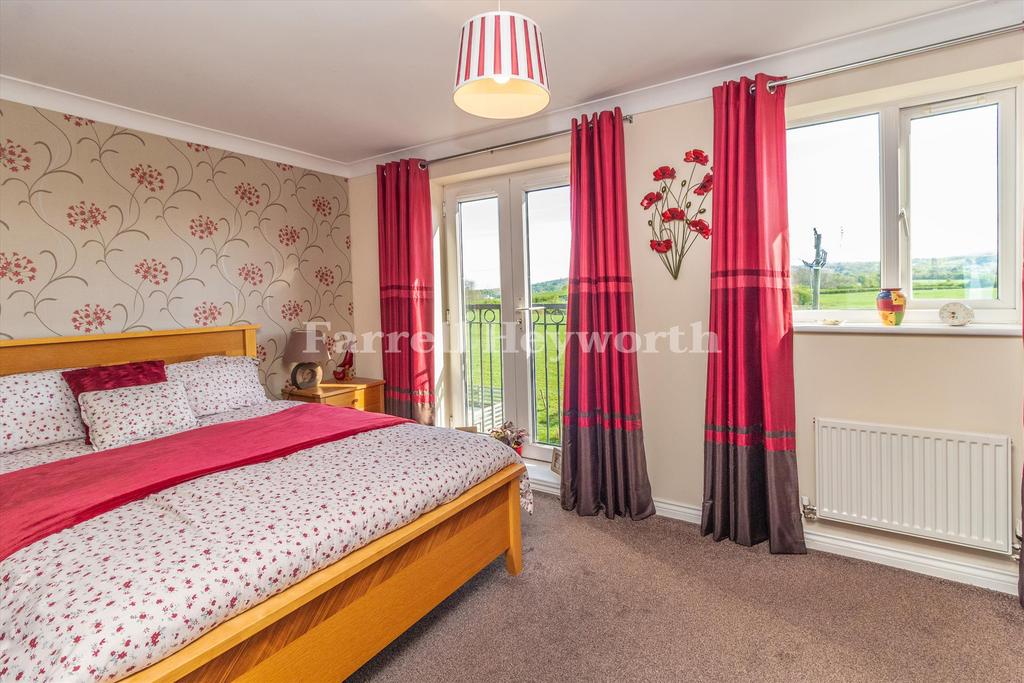 Bedroom 1 image 2