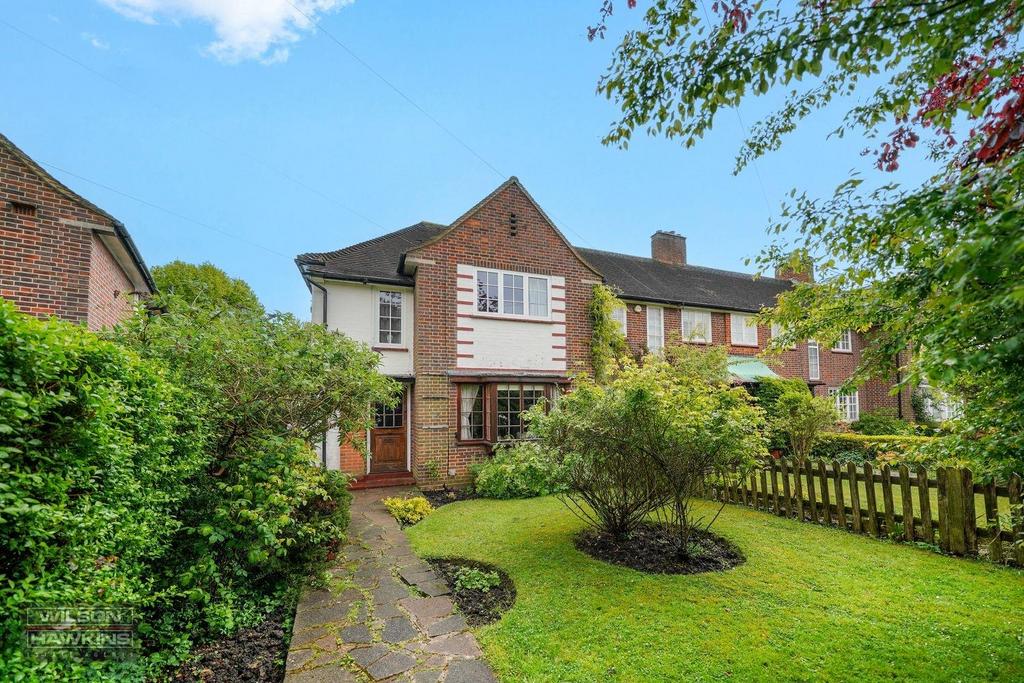38 Latimer Gardens - E7q Vid L3 Xww UNn IVls JJ.jpg