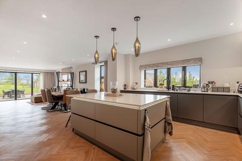5 bedroom detached house for sale, Moseley Road Hallow, Worcestershire, WR2 6NL