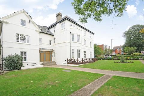 2 bedroom flat to rent, Streatham Common North, London SW16