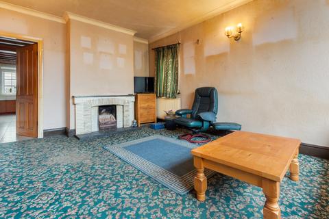 72 Burringham Road, Scunthorpe, DN17 2DE