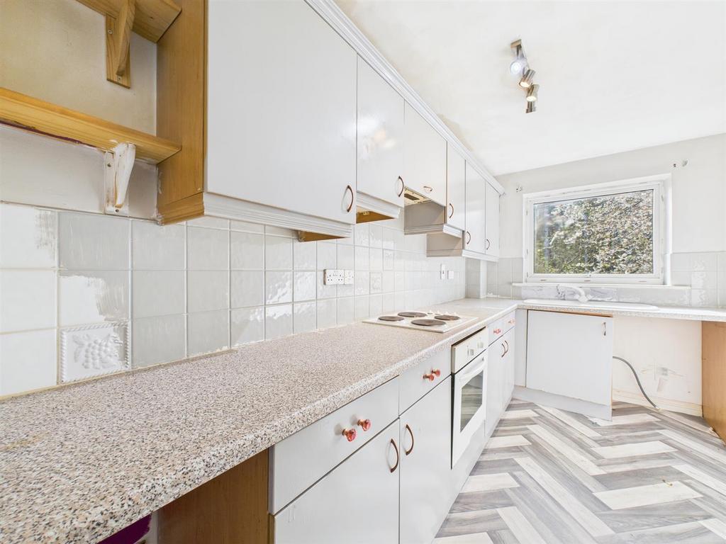 Kitchen 1.jpg
