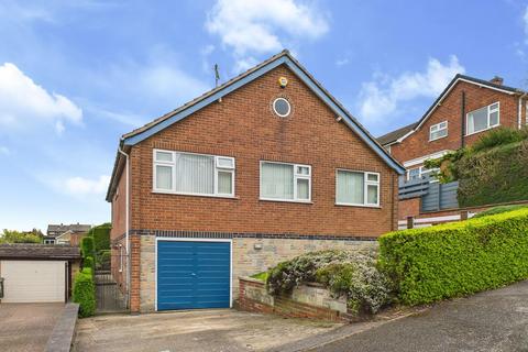3 bedroom detached bungalow for sale, Freda Avenue, Nottingham NG4
