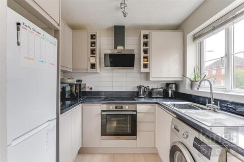 148 Challinor, Church Langley, Harlow, CM17 9XE