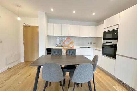 2 bedroom flat to rent, The Axium, 40 Windmill Street, Birmingham B1