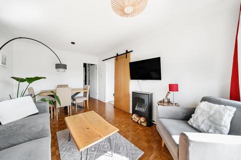 Flat 3, Rosewood Court, 2 Tudor Road, Kingston Upon Thames, KT2 6AW
